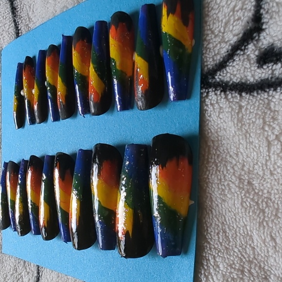 Pride Nails 🏳️🌈 Press on Nails - Picture 2 of 2